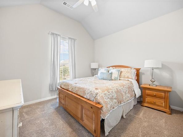 6844  Ensenada  , Grand Prairie Texas 75054