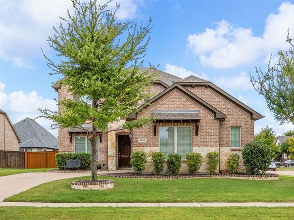 6844  Ensenada  , Grand Prairie Texas 75054