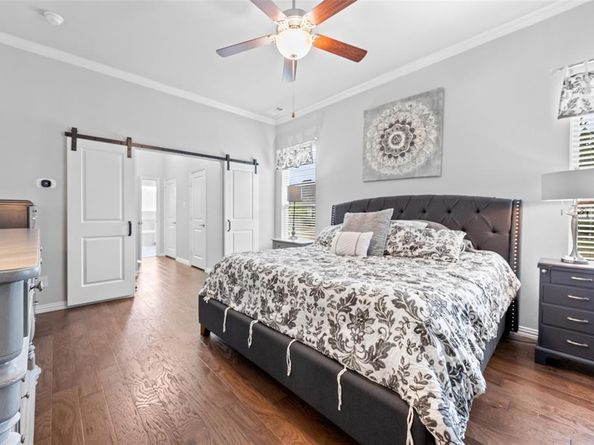 6844  Ensenada  , Grand Prairie Texas 75054