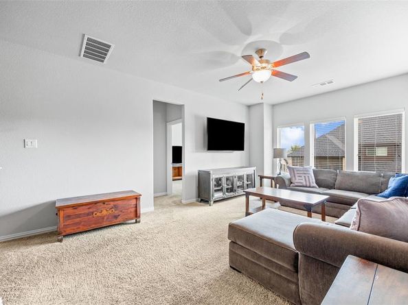 6844  Ensenada  , Grand Prairie Texas 75054