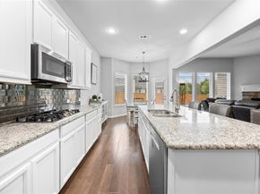 6844  Ensenada  , Grand Prairie Texas 75054