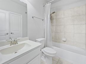6844  Ensenada  , Grand Prairie Texas 75054