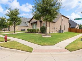 6844  Ensenada  , Grand Prairie Texas 75054