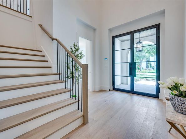 3739  Park Lane , Dallas Texas 75220