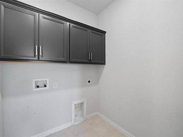 16900  Sophora Avenue , Justin Texas 76247