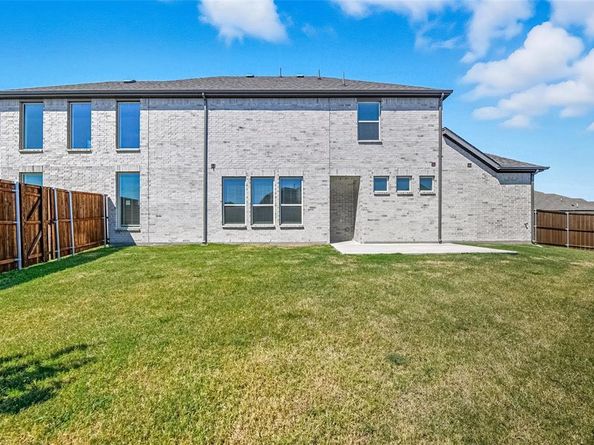 16900  Sophora Avenue , Justin Texas 76247