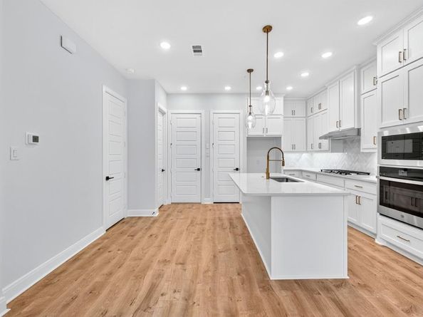 4843  Fuller Court  1202, Irving Texas 75038