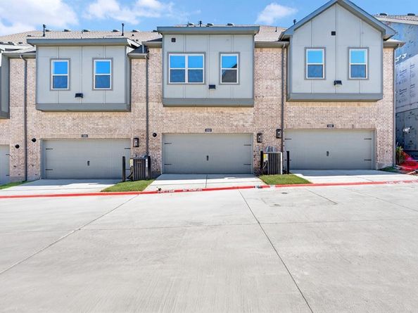 4843  Fuller Court  1202, Irving Texas 75038