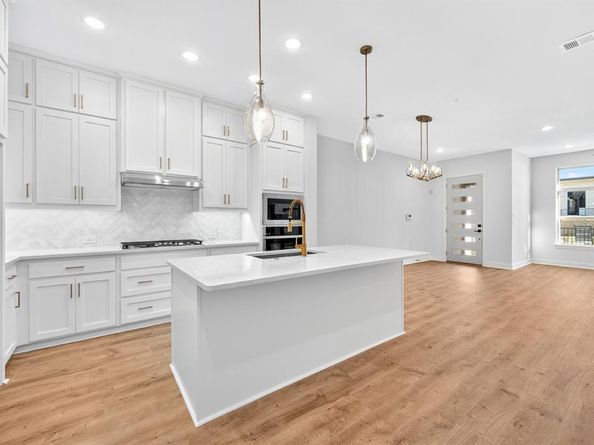 4843  Fuller Court  1202, Irving Texas 75038