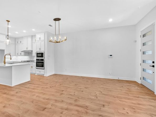 4843  Fuller Court  1202, Irving Texas 75038