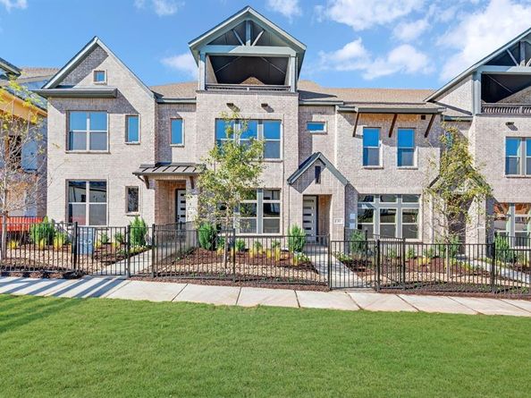 4843  Fuller Court  1202, Irving Texas 75038