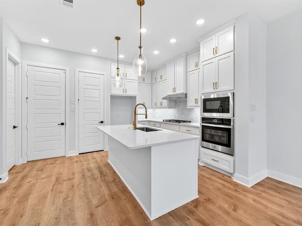 4843  Fuller Court  1202, Irving Texas 75038