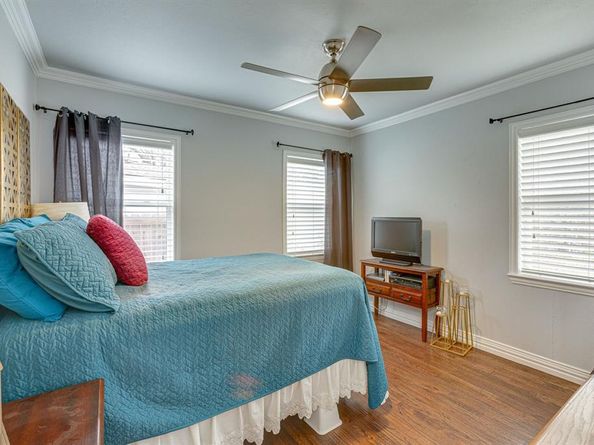 3746  Durango Drive , Dallas Texas 75220