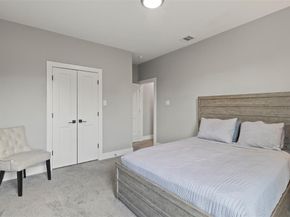 1900  Morris Street , Dallas Texas 75212