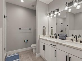 1900  Morris Street , Dallas Texas 75212
