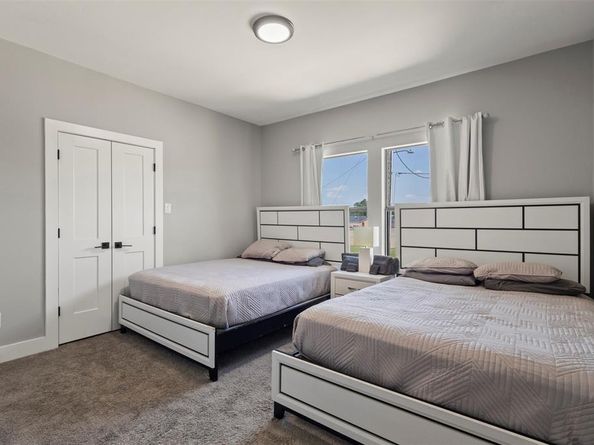 1900  Morris Street , Dallas Texas 75212