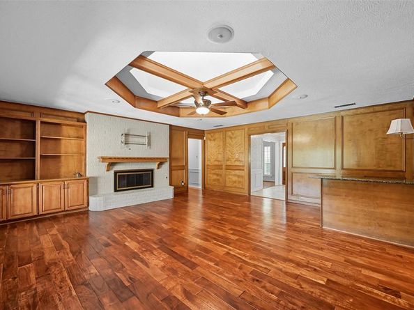 2201  Adams Drive , Arlington Texas 76011