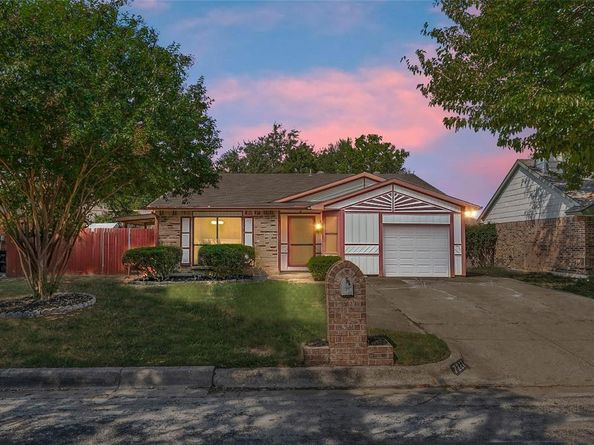 7217  Wayfarer Trail , Fort Worth Texas 76137