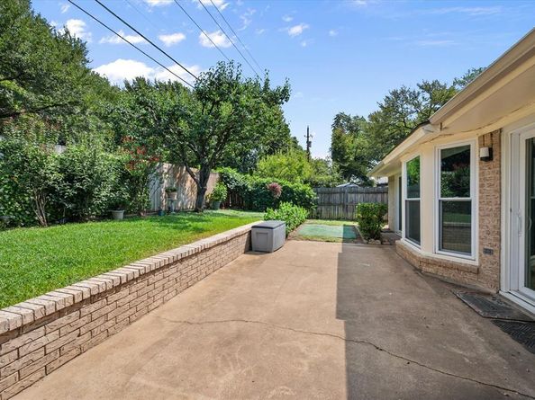 1113  Rusdell Drive , Irving Texas 75060