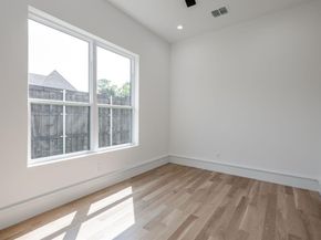 7503  Robin Road , Dallas Texas 75209