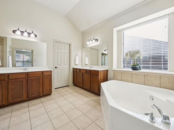 8109  Hickory Upland Drive , Fort Worth Texas 76131