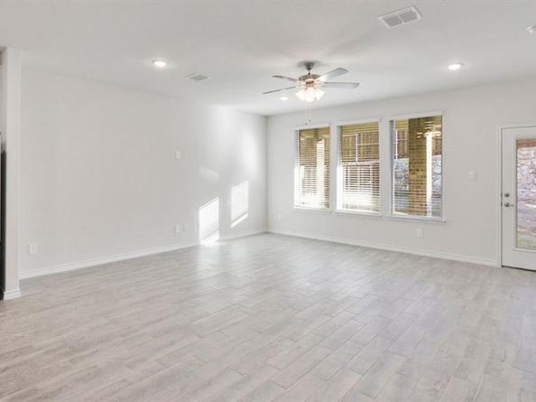 2816  Bluebird Court  , Arlington Texas 76015