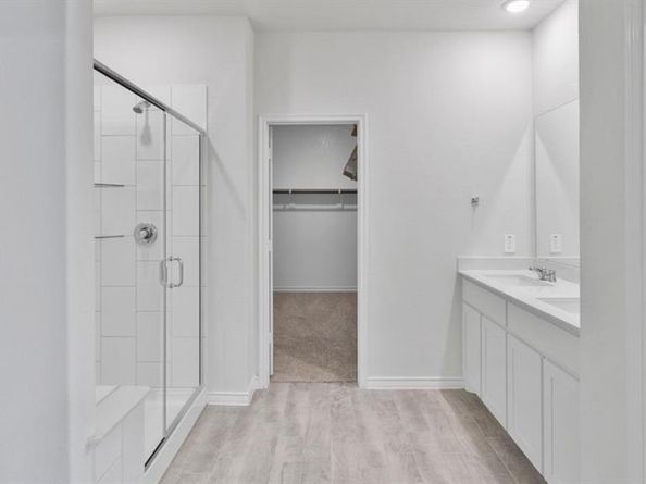 2816  Bluebird Court  , Arlington Texas 76015