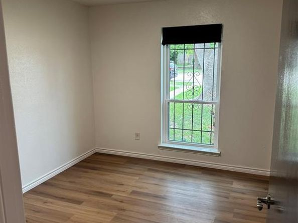 926  Malibu Drive , Garland Texas 75043