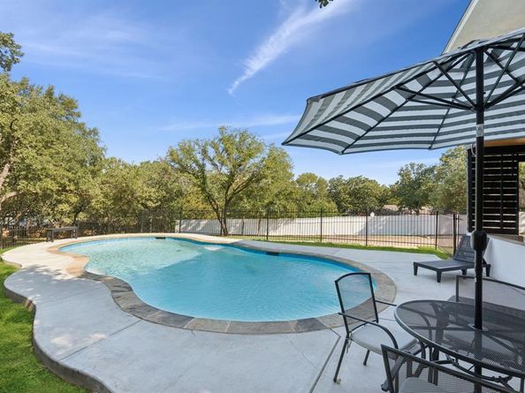 4216  Kelly Elliott Road , Arlington Texas 76016