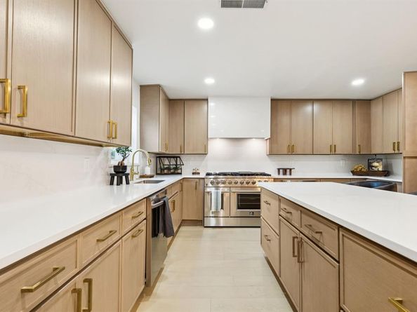 4216  Kelly Elliott Road , Arlington Texas 76016