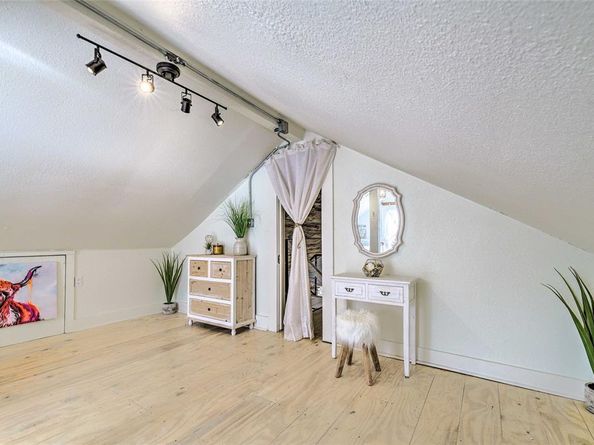 1460 W Allen Avenue , Fort Worth Texas 76110