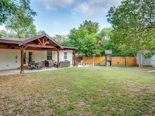 718  Owensons Drive , Dallas Texas 75224