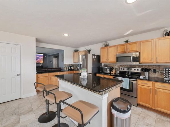 2324  Mainsail Lane , Arlington Texas 76002