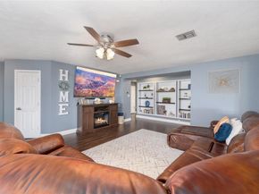 2324  Mainsail Lane , Arlington Texas 76002