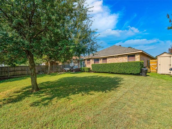 2324  Mainsail Lane , Arlington Texas 76002