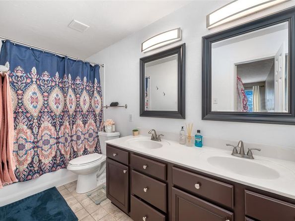 2324  Mainsail Lane , Arlington Texas 76002
