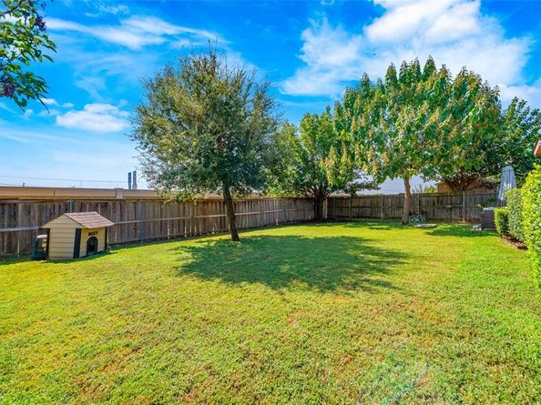 2324  Mainsail Lane , Arlington Texas 76002