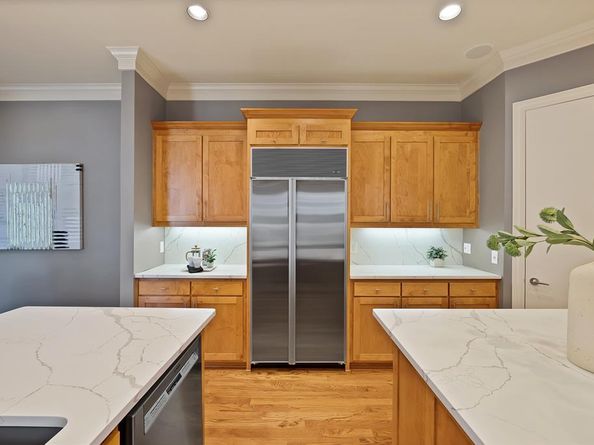 4010  Rawlins Street , Dallas Texas 75219