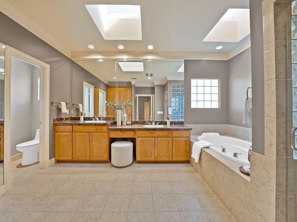 4010  Rawlins Street , Dallas Texas 75219