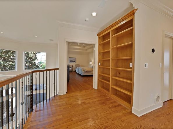 4010  Rawlins Street , Dallas Texas 75219