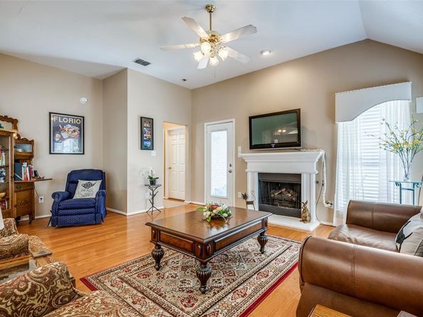 2250  Garden Crest Drive , Rockwall Texas 75087