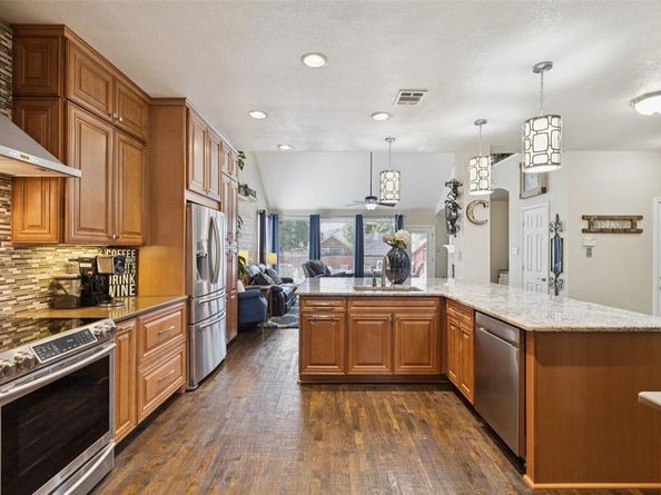 2115  Crestlake Drive , Rockwall Texas 75087