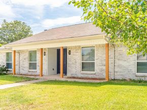 1214  Merrimac Trail , Garland Texas 75043