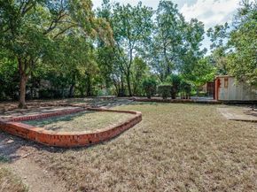 2622  Bonnywood Lane , Dallas Texas 75233