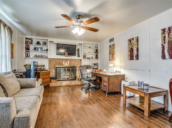 2622  Bonnywood Lane , Dallas Texas 75233