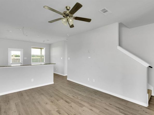 1334  Wentwood Drive , DeSoto Texas 75115