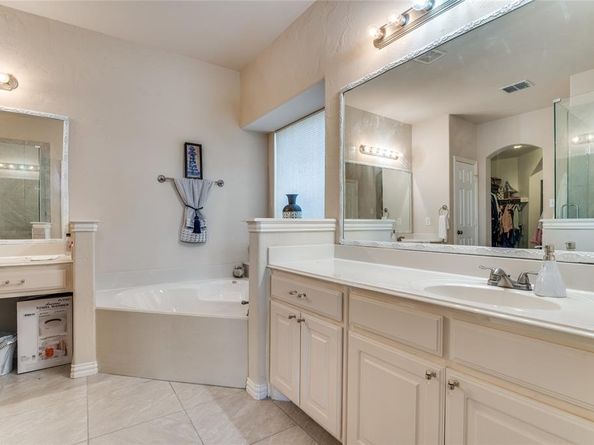8410  Player Drive , Rowlett Texas 75089