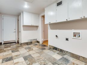 6106  Linden Lane , Dallas Texas 75230