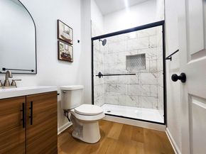 1532 E Myrtle Street , Fort Worth Texas 76104