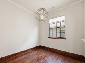 1020  Pavillion Street , Dallas Texas 75204